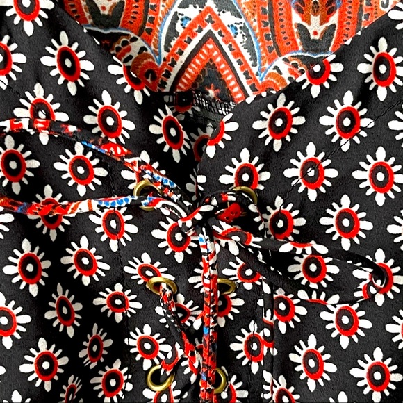 Beautiful Long Sleeve Blouse - Picture 5 of 8